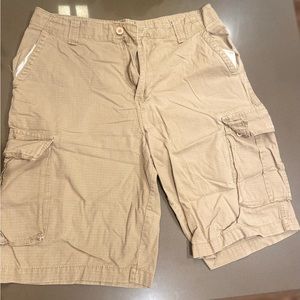 Tan cargo shorts!